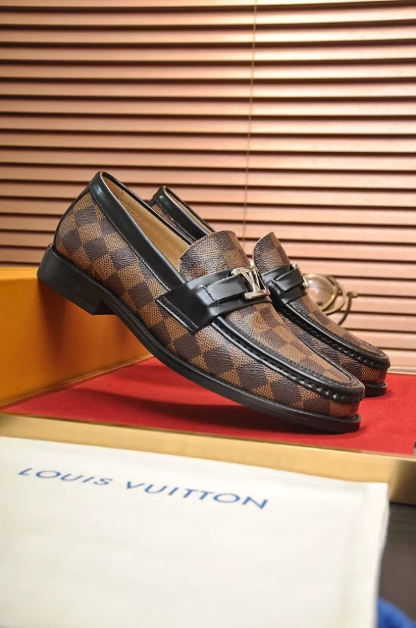 Louis Vuitton Loafers - LLV57