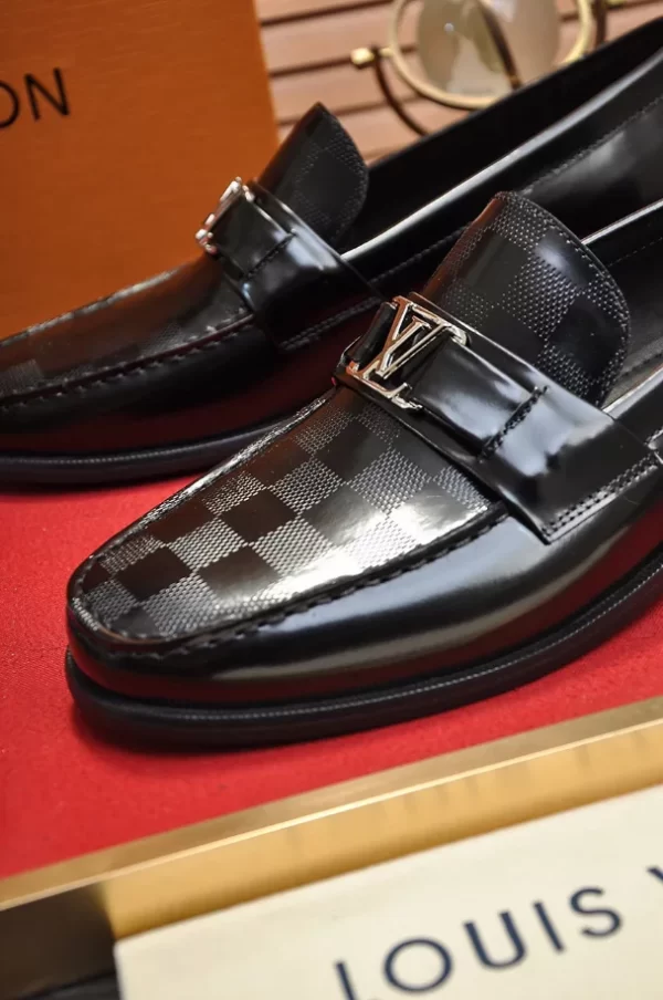 Louis Vuitton Loafers - LLV72