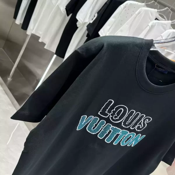 Louis Vuitton T-shirt - LSVT0231