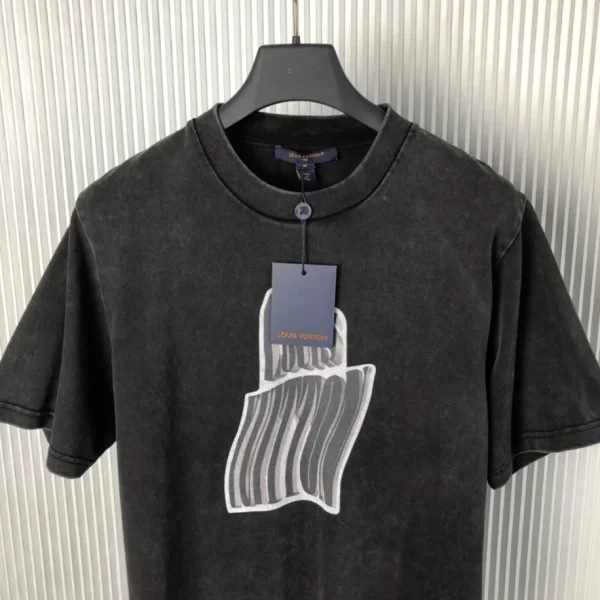 Louis Vuitton T-shirt - LSVT0233