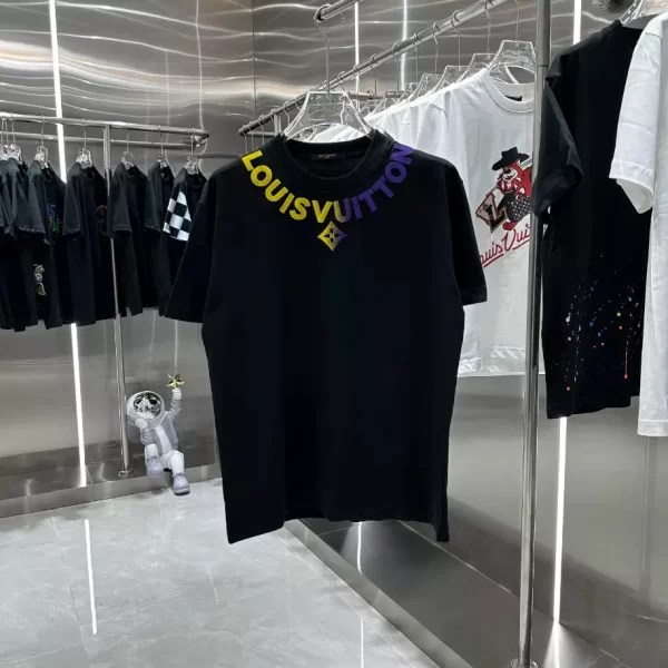 Louis Vuitton T-shirt - LSVT0236