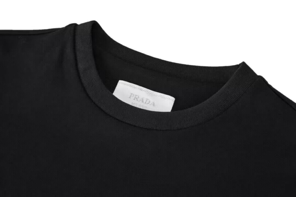 Prada T-shirt - PRT023