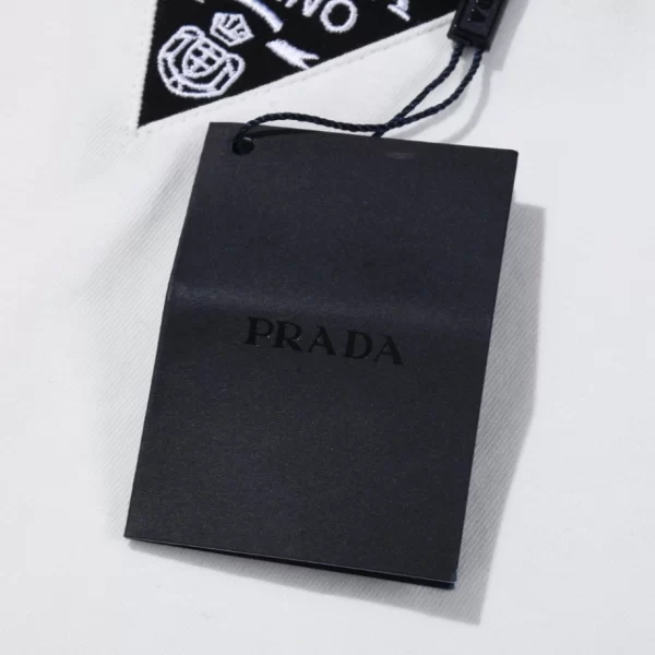 Prada T-shirt - PRT028