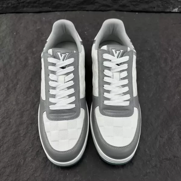 LV RIVOLI SNEAKER – LSVT351