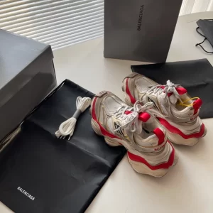 BALENCIAGA MEN'S CARGO SNEAKER IN BEIGEGREYRED - BB204