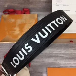 LOUIS VUITTON INITIALS 40MM REVERSIBLE BELT BLACK - B127