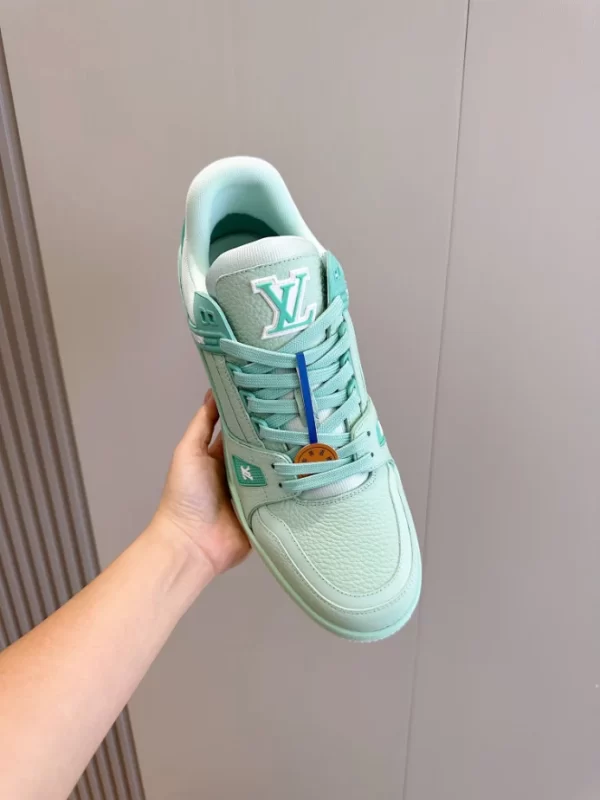 LOUIS VUITTON TRAINER SNEAKERS IN BLUE – LSVT361