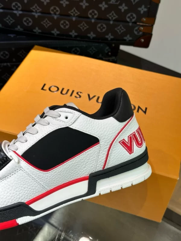 LOUIS VUITTON TRAINER SNEAKERS – LSVT356