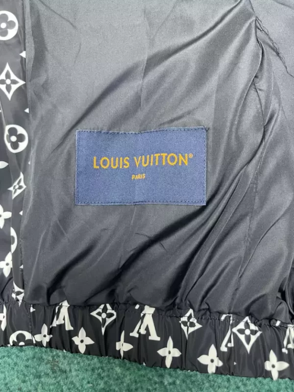 Louis Vuitton Jacket - LC012