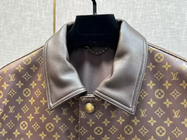 Louis Vuitton Jacket - LC022