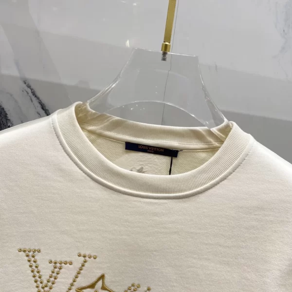 Louis Vuitton Sweatshirts - SLV007