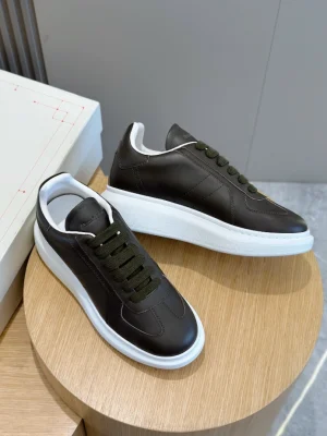 ALEXANDER MCQUEEN OVERSIZED SNEAKER - AM39