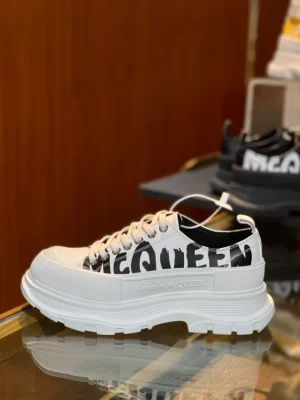 ALEXANDER MCQUEEN TREAD SLICK LACE-UP SNEAKERS - AM42