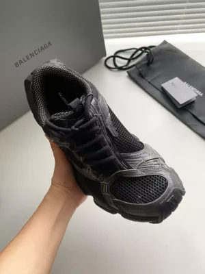 BALENCIAGA MEN'S STAPLER SNEAKER IN BLACK - BB219