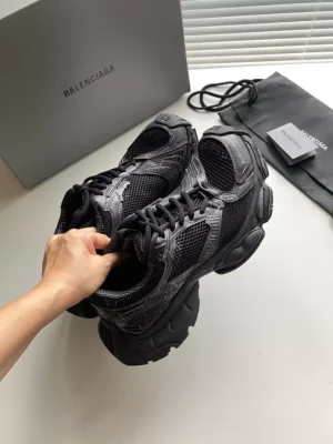 BALENCIAGA MEN'S STAPLER SNEAKER IN BLACK - BB219