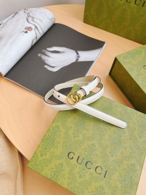 GUCCI THIN PATENT DOUBLE G BELT WHITE LEATHER - B0179