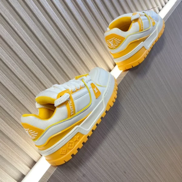 LOUIS VUITTON TRAINER MAXI SNEAKERS YELLOW – LSVT372