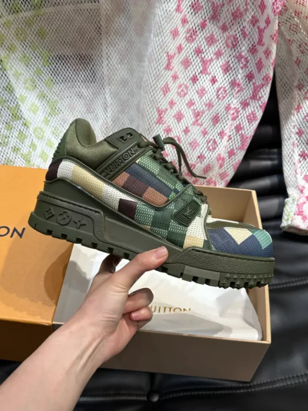 LOUIS VUITTON TRAINER MAXI SNEAKERS – LSVT381