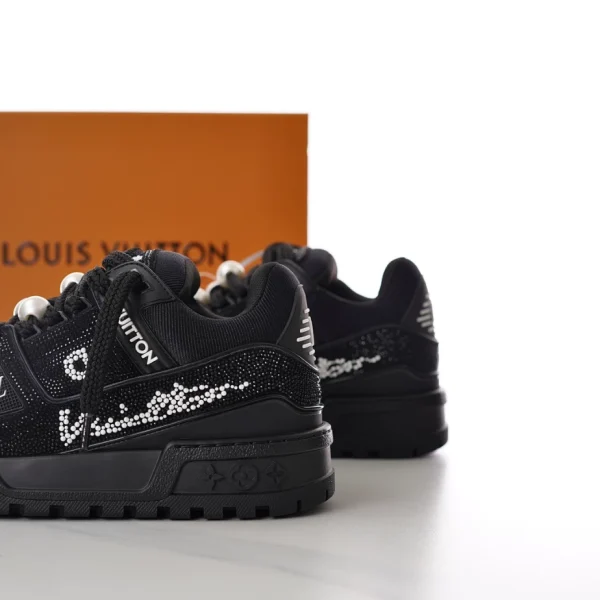 LOUIS VUITTON TRAINER MAXI SNEAKERS – LSVT385