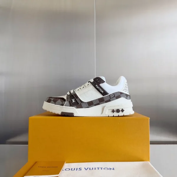 LOUIS VUITTON TRAINER SNEAKERS – LSVT363