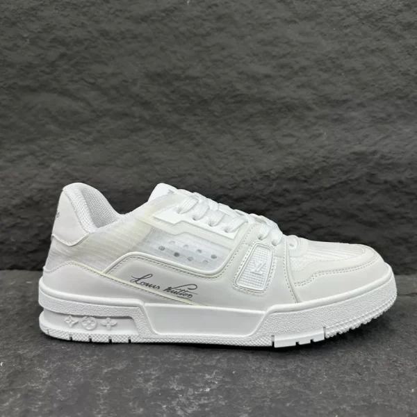 LOUIS VUITTON TRAINER SNEAKERS – LSVT367