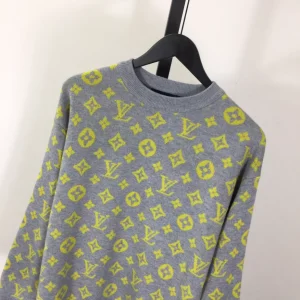 Louis Vuitton Sweater - SLV063