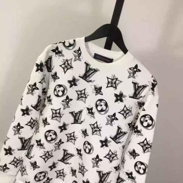 Louis Vuitton Sweater - SLV068