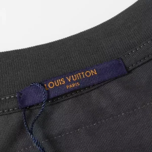 Louis Vuitton Sweater - SLV080