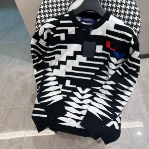 Louis Vuitton Wool Pullover - SLV046