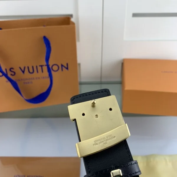 LOUIS VUITTON BELT - B0193