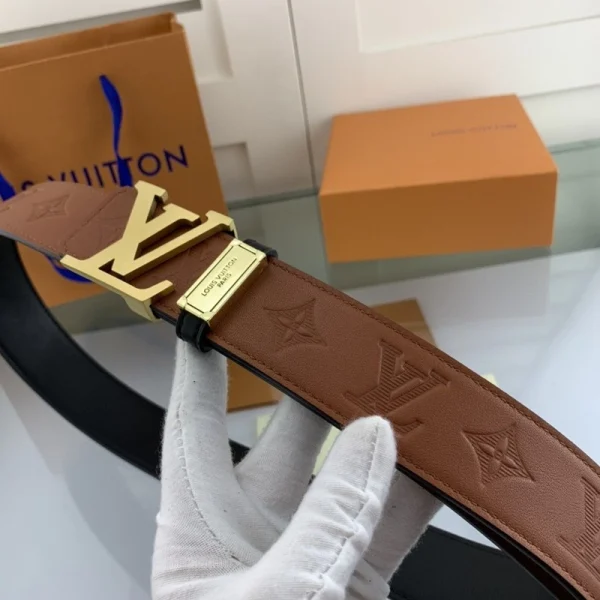 LOUIS VUITTON BELT - B0195