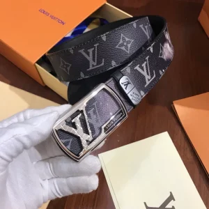 LOUIS VUITTON BELT - B0202