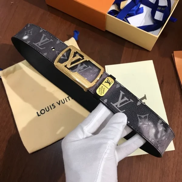 LOUIS VUITTON BELT - B0203