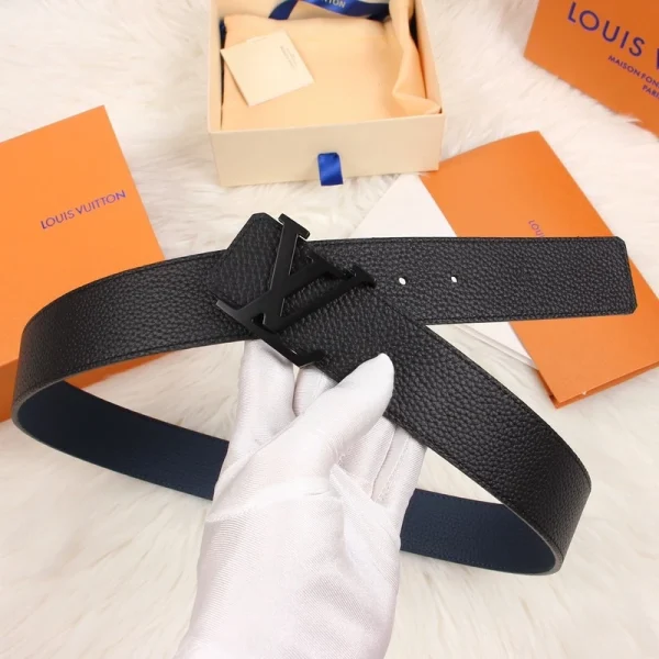 LOUIS VUITTON BELT - B0215