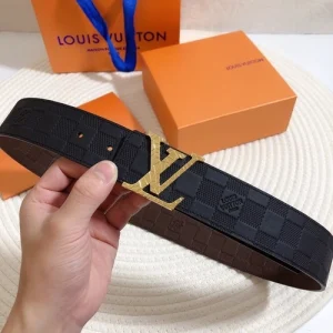 LOUIS VUITTON BELT - B0226