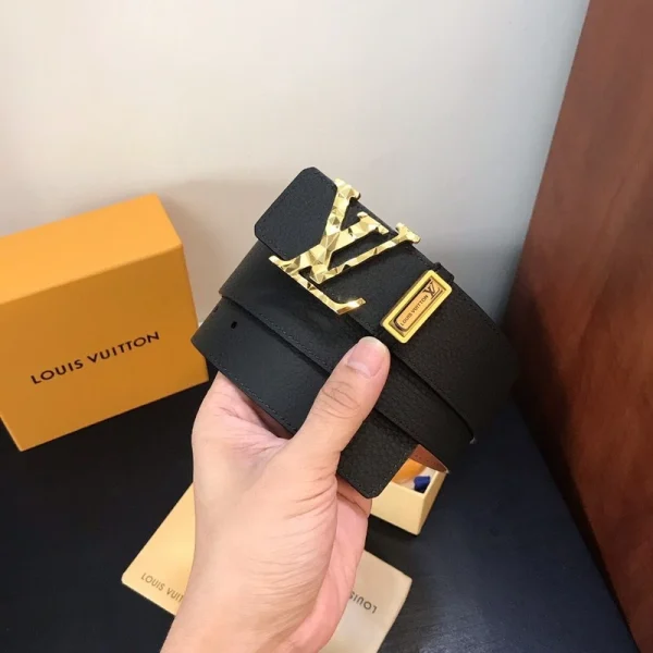 LOUIS VUITTON BELT - B0232