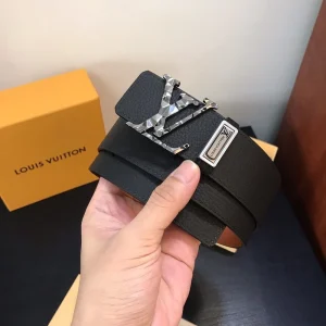 LOUIS VUITTON BELT - B0233