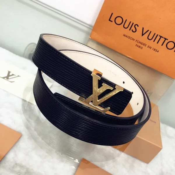 LOUIS VUITTON BELT - B0235