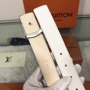 LOUIS VUITTON BELT - B0237