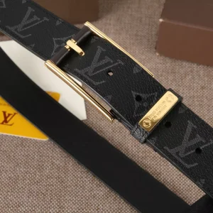 LOUIS VUITTON BELT - B0242