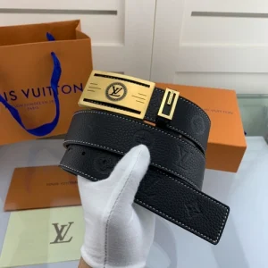 LOUIS VUITTON BELT - B0252