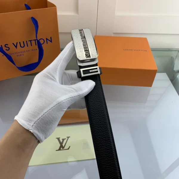 LOUIS VUITTON BELT - B0253