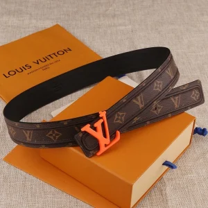 LOUIS VUITTON BELT - B0256