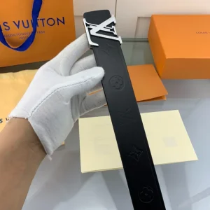 LOUIS VUITTON BELT - B0260