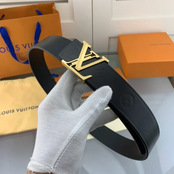 LOUIS VUITTON BELT - B0261