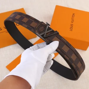 LOUIS VUITTON BELT - B0270