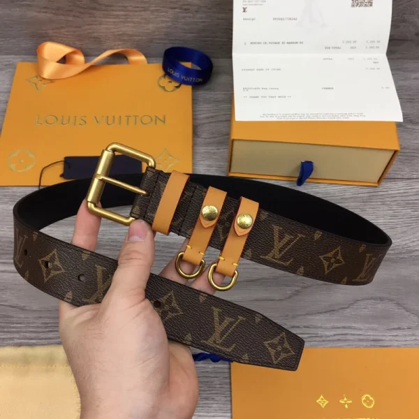 LOUIS VUITTON BELT - B0272