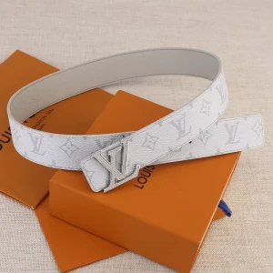 LOUIS VUITTON BELT - B0279