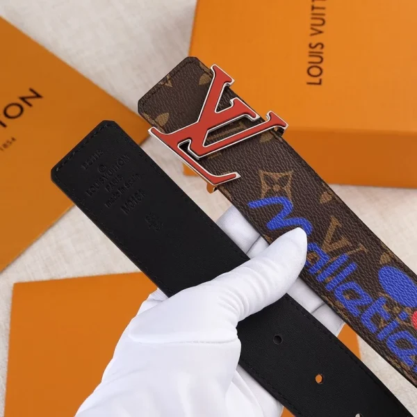 LOUIS VUITTON BELT - B0281