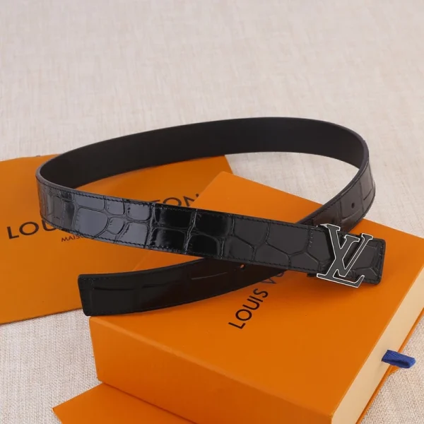 LOUIS VUITTON BELT - B0291